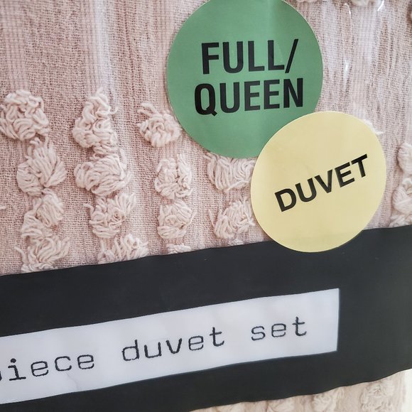 Artelier Nicole Miller Duvet Set - Picture 9 of 11